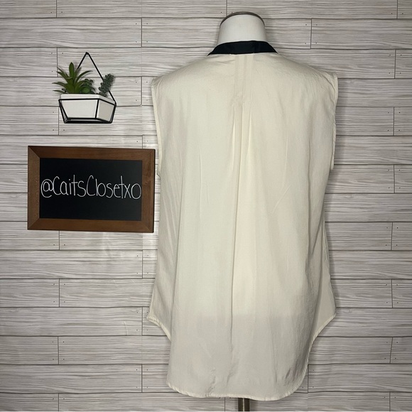 Converse Sleeveless Blouse - Picture 2 of 4